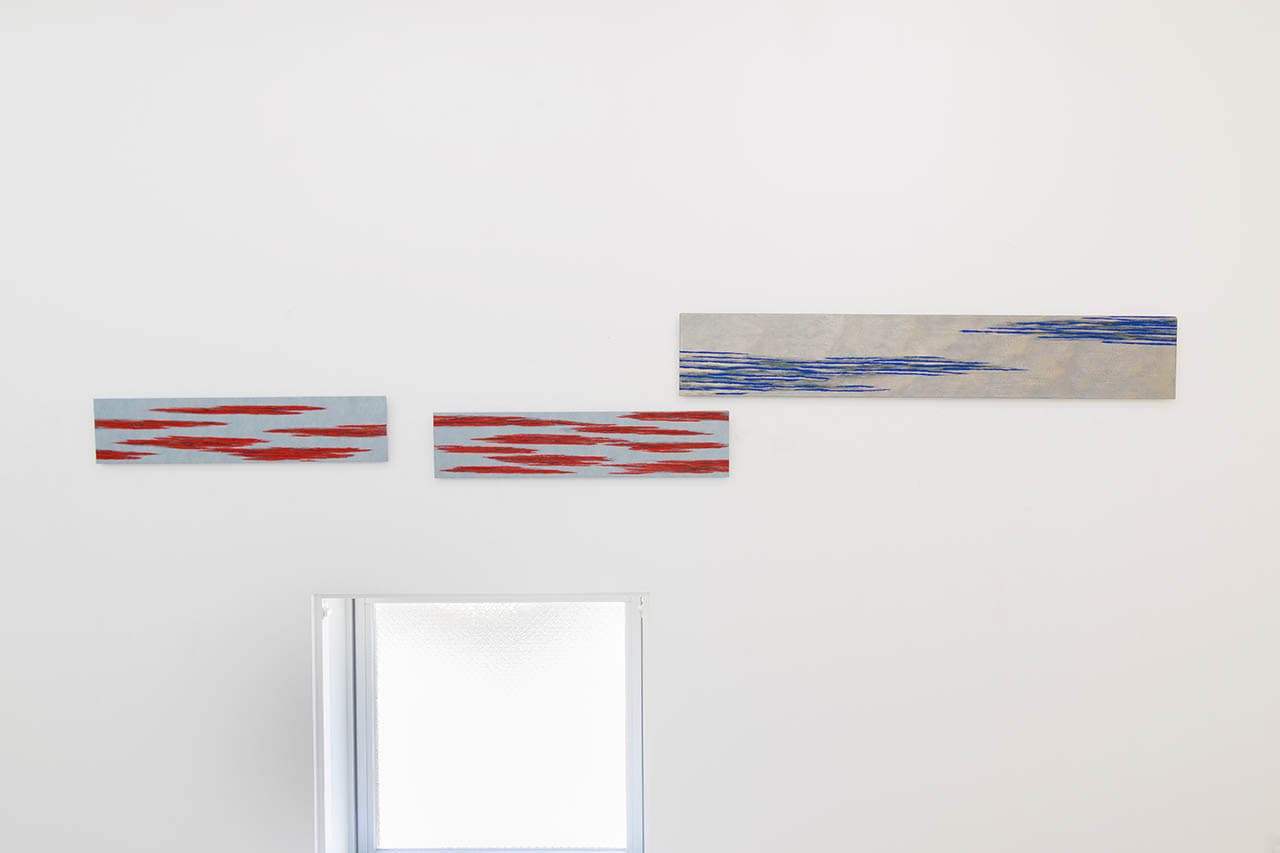 右) あお    /     左）あか