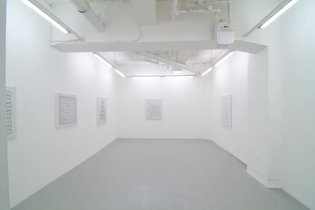 小谷浩士 個展 2013 - Gallery Image 1