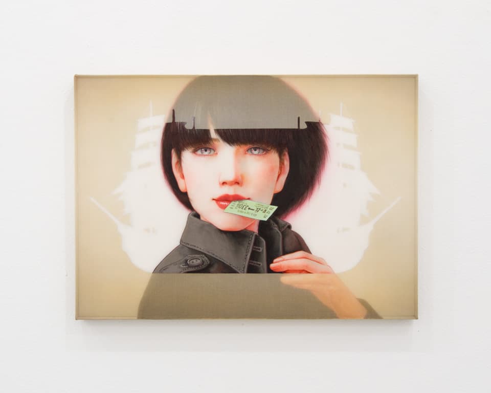 彼女は港へ向かう