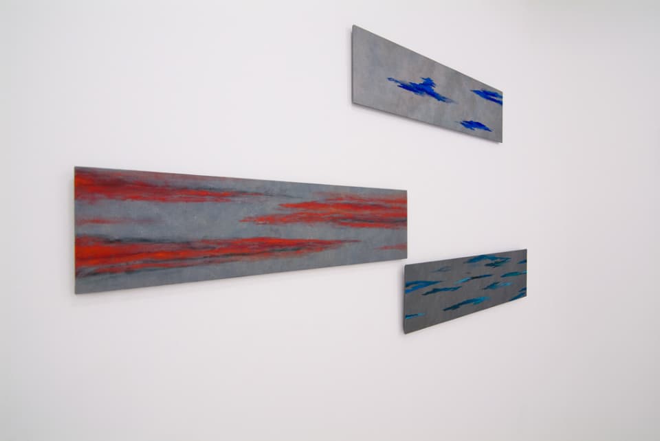 上　空の青　/　中　からくれなゐに水くくる　/　下　海の青