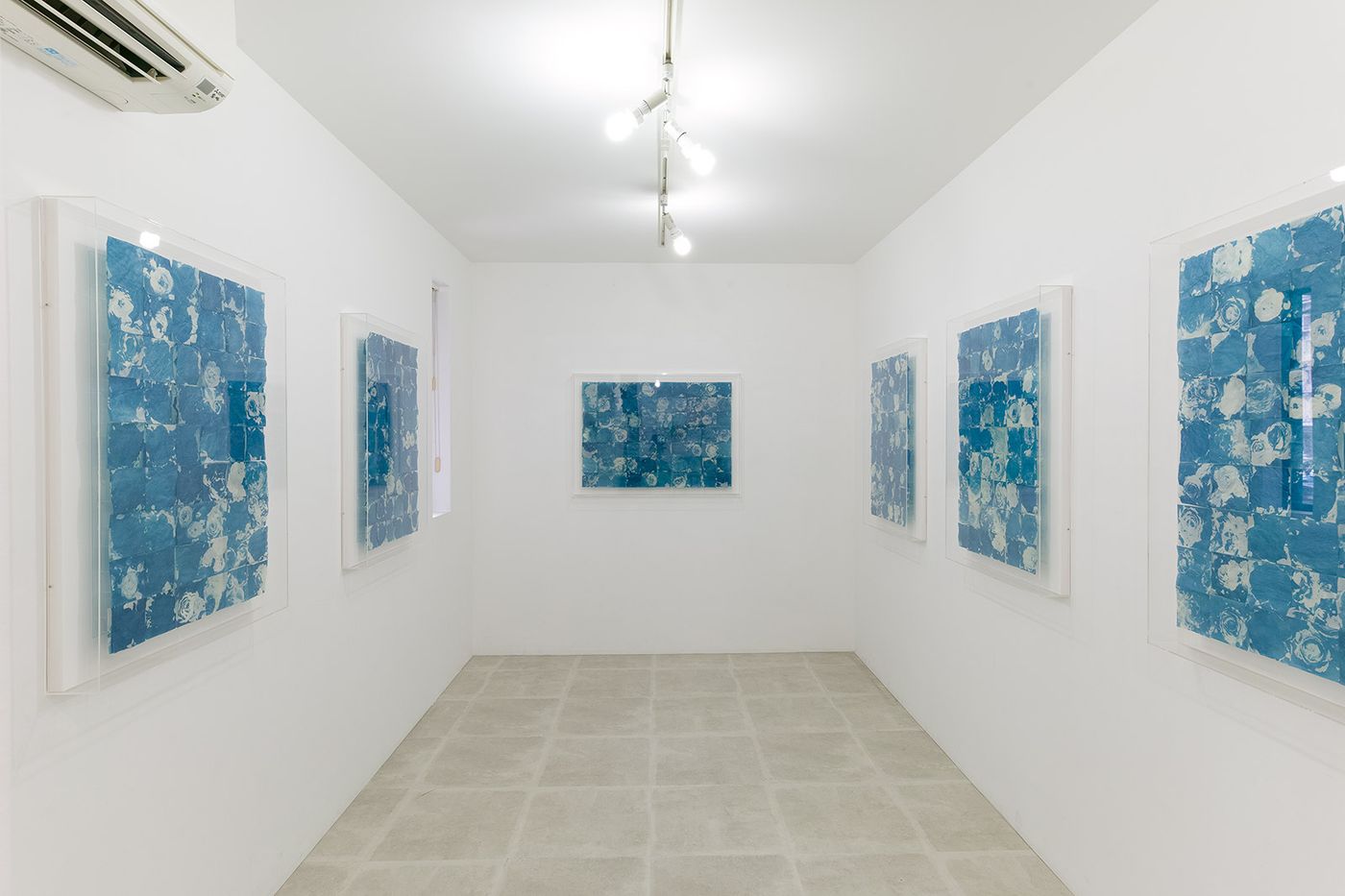 小塚康成 個展 2024 - Gallery Image 1